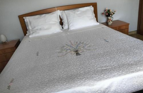 Camerana House | Casetta delle rose