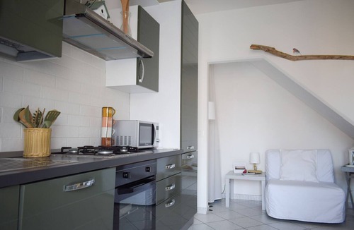 Ortona Apartment | Casetta Ruscitti - One Bedroom Apartment, Sleeps 3