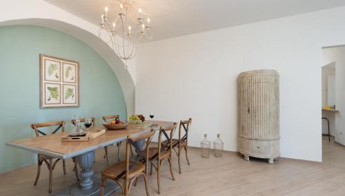 Pomarance Villa | CASOLARE SAN MARTINO 12, Emma Villas