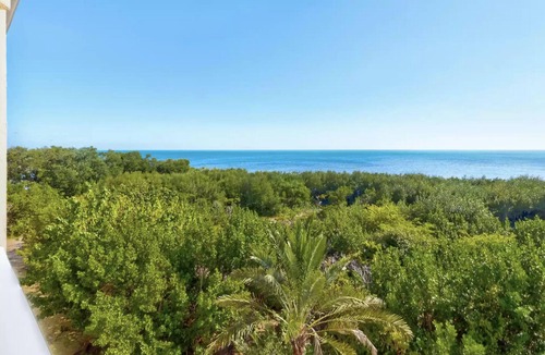 Tavernier Condo | Castaway Key - Oceanfront Condo with Double Balconies & Marina Access