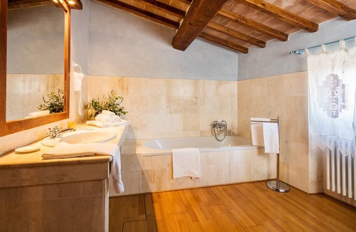 Acqua Loreto Other | Castello di Titignano