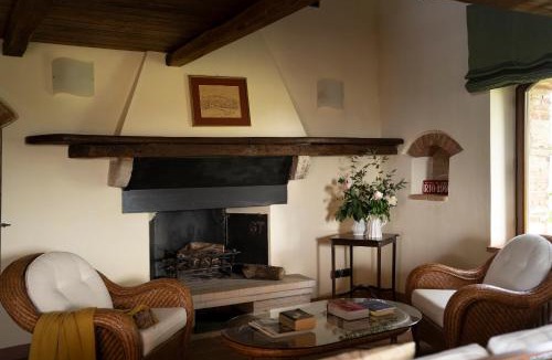 Castiglione della Valle Apartment | Castello Monticelli