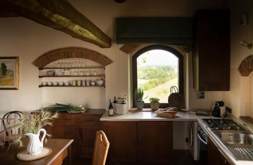 Castiglione della Valle Apartment | Castello Monticelli