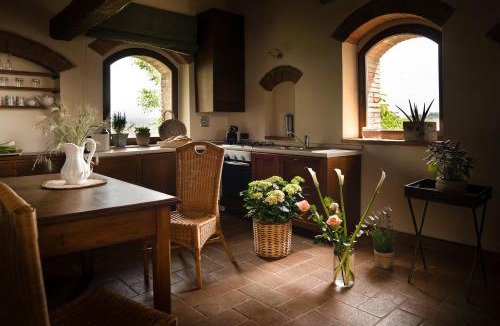 Castiglione della Valle Apartment | Castello Monticelli