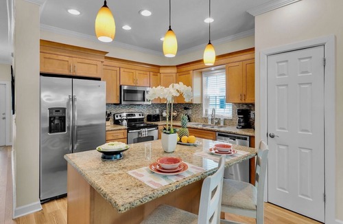 Key West House | *CAYO CALYPSO @ HIGGS BEACH* Modern Home/Pool + LAST KEY SERVICES.