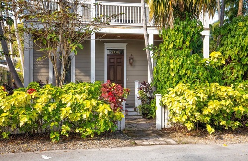 Old Town Villa | CEASAR'S PARADISE - A MODERN LUXURY RETREAT W/4+ Bedrooms/5.5 Baths