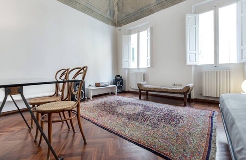 Montevarchi Apartment | Cennano Suite - enter apartment
