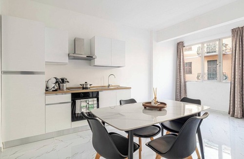 Ventimiglia Apartment | Central 1BDR/4P flat in Ventimiglia