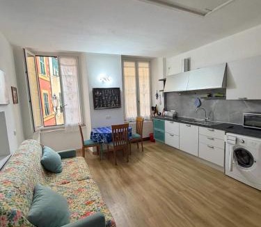 Borgo Antico Apartment | Central Apartment Monterosso