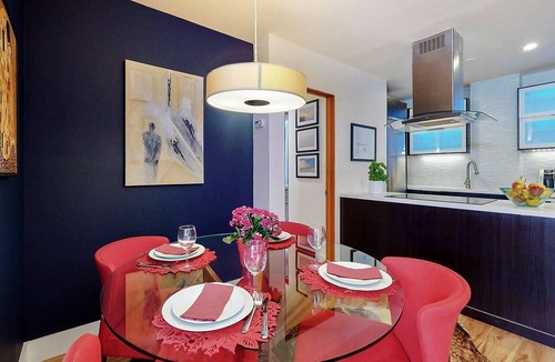 Westwood Condo | Centrally Located Modern Luxury, Walking Distance to UCLA, Westwood