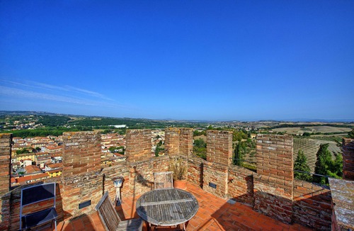 Certaldo Alto Apartment | Certaldo 1 - Vacation Rental in historical centre of Certaldo, Tuscany