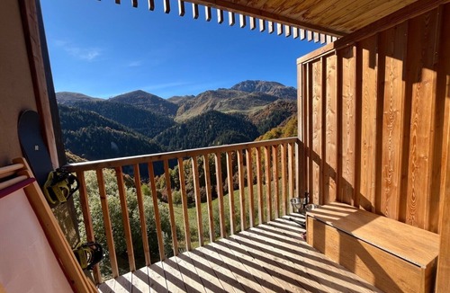 Prato Nevoso Apartment | Chalet del Borgo 24 Prato Nevoso – Charming Wooden Apartment with Mountain Views
