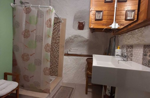 Fabrica di Roma House | Characteristic cave from the 1200s