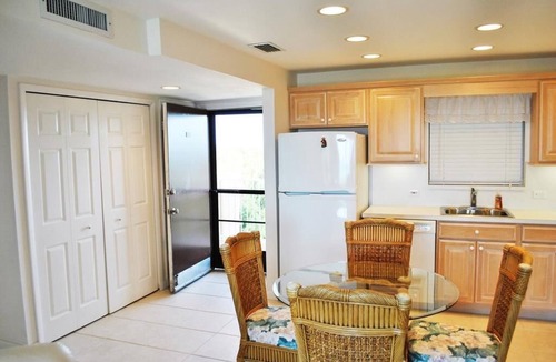 Tavernier House | Charming 1 Bedroom Condo with Ocean Views