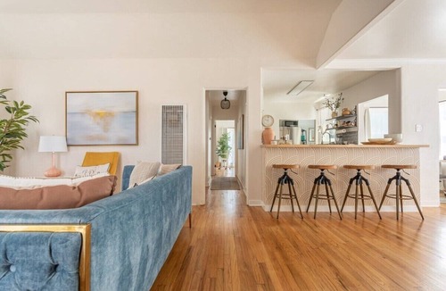 Carlson Park House | Charming 1920s Cottage on a Quiet Cul-de-Sac