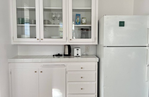 Eastside House | Charming 2-Bed Craftsman Bungalow w/AC, Parking