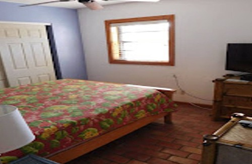 Marathon Villa | Charming 3-bedroom villa with WiFi, AC in welcoming Marathon