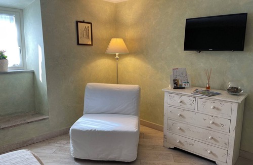 Subiaco Apartment | Charming apartment in a 17th-century building in the historic center.
