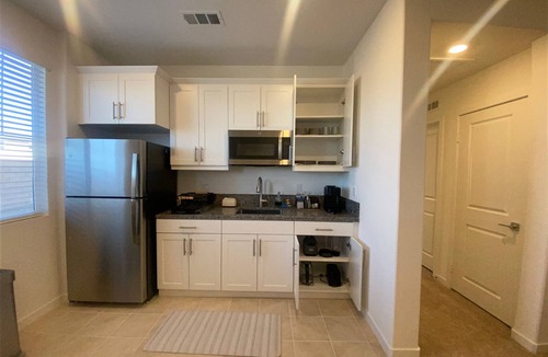 Loma Linda House | Charming entire guest suite with 2-bedroom with AC & fast WiFi with own entry