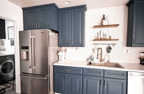 Harbor House | Charming family home in quiet and cozy Lakewood.