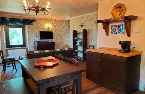 Penna San Giovanni Apartment | Charming flat, unique panorama