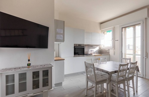 Fossolo Apartment | Charming Mazzini Apartment by Wonderful Italy