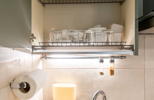 Old Town Apartment | CHARMING ONE BEDROOM APARTMENT ON THE OUTSKIRTS OF PG WITH FREE PARKING SPACE AND SELF CHECK IN