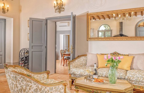 Montalcino Apartment | Charming Tuscan Escape with Scenic Sunset Views
