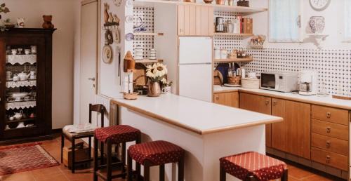 Avenza Villa | Charming Tuscan Villa-Sea, Mountains, Terrace & Pivat Garden