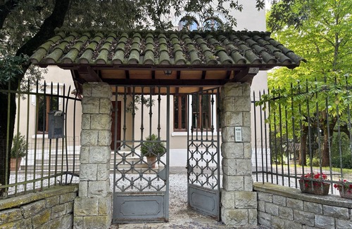 Izzalini House | Charming Villa near Todi | Secular Park & Panoramic Terrace