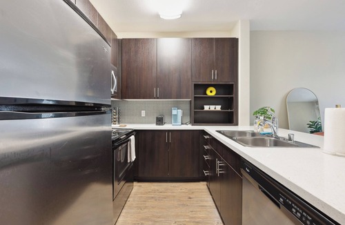 Del Rey Apartment | Chic 1-bedroom apt with pool, gym in Marina del Rey! Free parking!