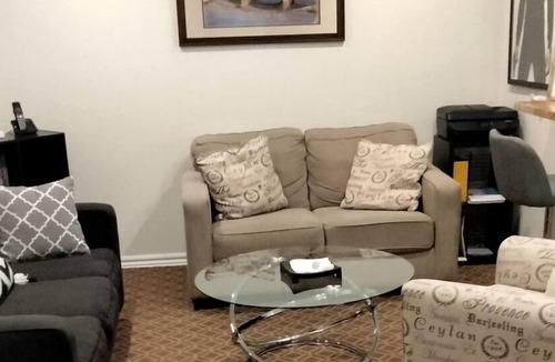 West Hollywood Apartment | Chic 1-bedroom apartment with AC, WiFi in fabulous West Hollywood
