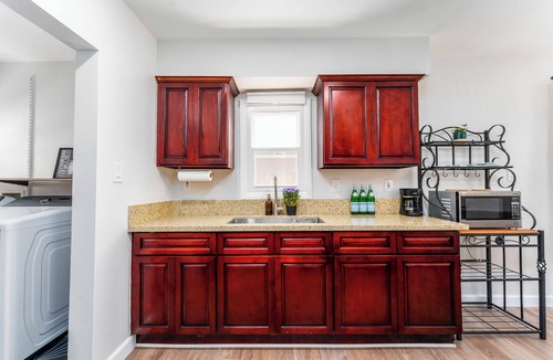 Inglewood House | Chic Bungalow Steps from SoFi, Kia Forum, & LAX