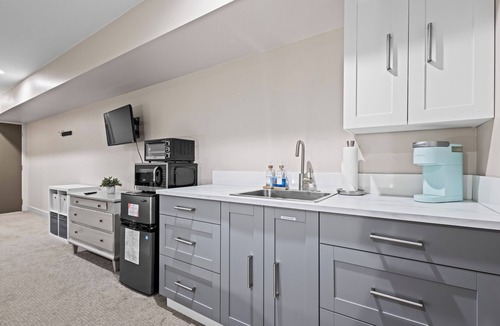West Colfax Apartment | Chic Studio with Kitchenette by Sloan Lake