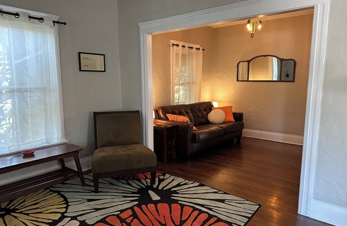 East Hollywood House | Classic Craftsman 2-Bedroom Home in Central Los Angeles