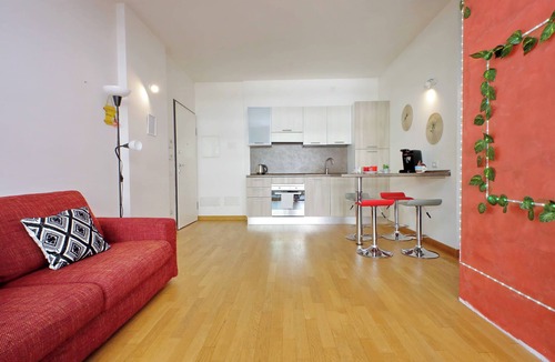 Quartiere XXII Collatino Apartment | Claudia's flat by Domus&Dimore