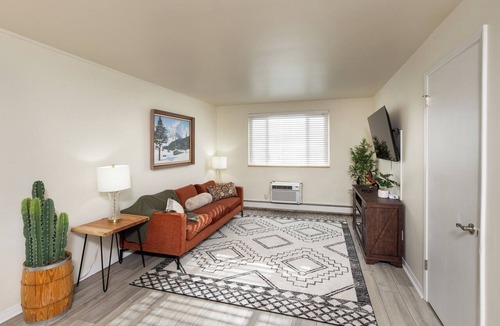 Cheyenne Condo | Clean & Comfortable 2BR Western Style Near Frontier Park