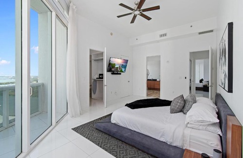 Sunny Isles Beach Apartment | Cloud9 - Sunny Isles Beach at Trump Tower
