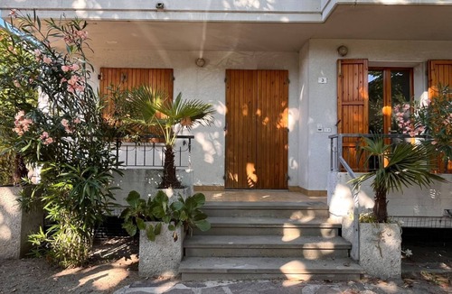 Cesenatico Apartment | CN048 - Cesenatico, large four-room apartment with double parking space and garden