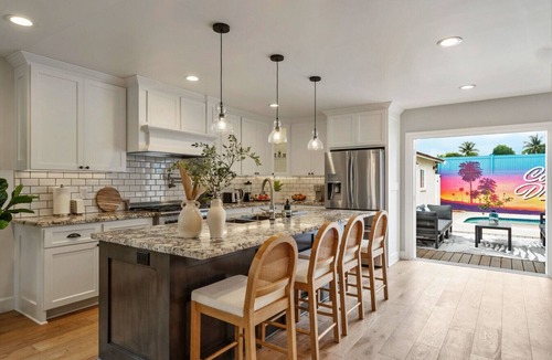 South of Conant House | Coastal Dream: Heated Pool Near Beach & Disney