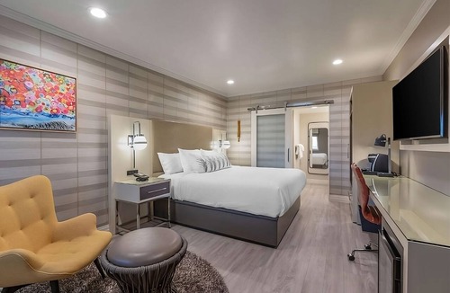 Southeast Torrance Hotel | Come Create Memories w/Fun-filled Adventures at this Paradise! Free Parking!