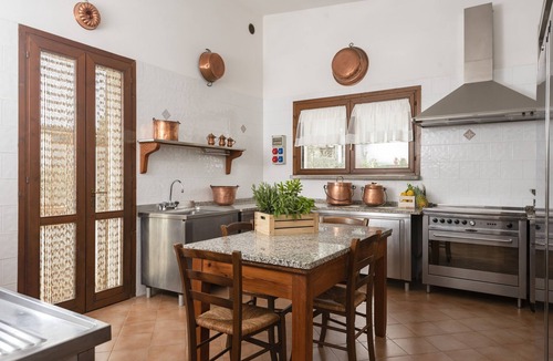 Castiglione della Pescaia House | Comfortable apartment in farmhouse with swimming pool