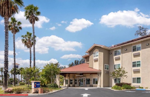 Fontana Hotel | Comfort Inn Fontana
