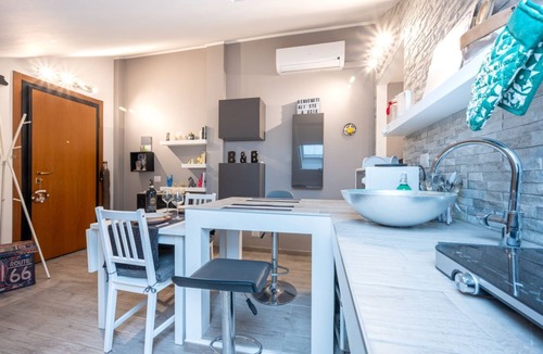 San Leonardo Apartment | Comfortable attic located on the third and last floor of a building without a lift.It comfortably accommodates two people in 40 m2 of space with a double bedroom.Small building with a green space and ample free parking in front of the house, near the cen