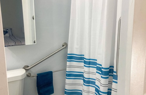 South Corals Apartment | Comfortable studio near Las Olas Beach and Lauderdale by the Sea Beach