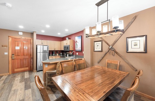 River Run Condo | Condo Overlooking Dercum Square, 2 Min Walk to Lifts, Shops & Dining!