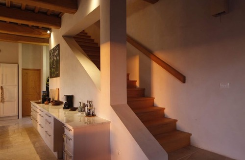 Guardea House | Contemporary Stone House w/Lap Pool and view. Starlink. Full AC. Aug/Sept dates!