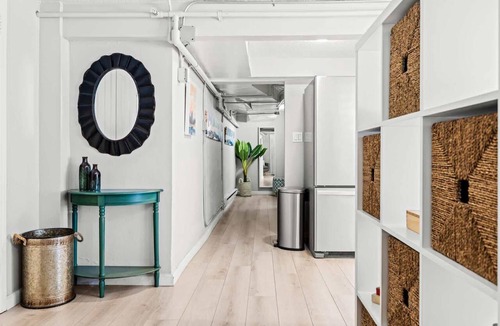 West Colfax Apartment | Contemporary Studio Near Sloan's Lake | 30 Day