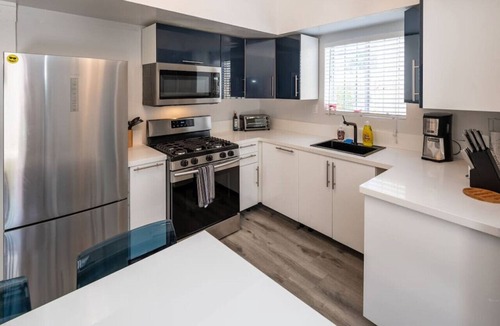 Carlson Park Apartment | Cool Venice Beach 2 Bedroom