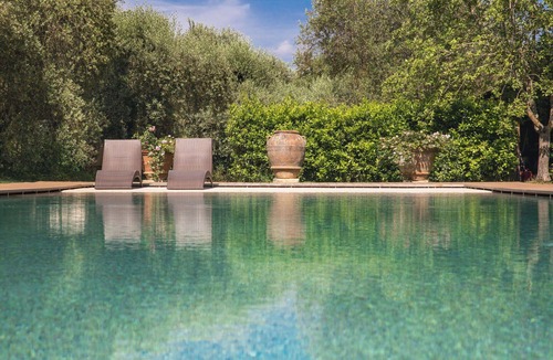 Campiglia Villa | Cosy apartment in villa with pool, WIFI, TV, patio, pets allowed and panoramic view